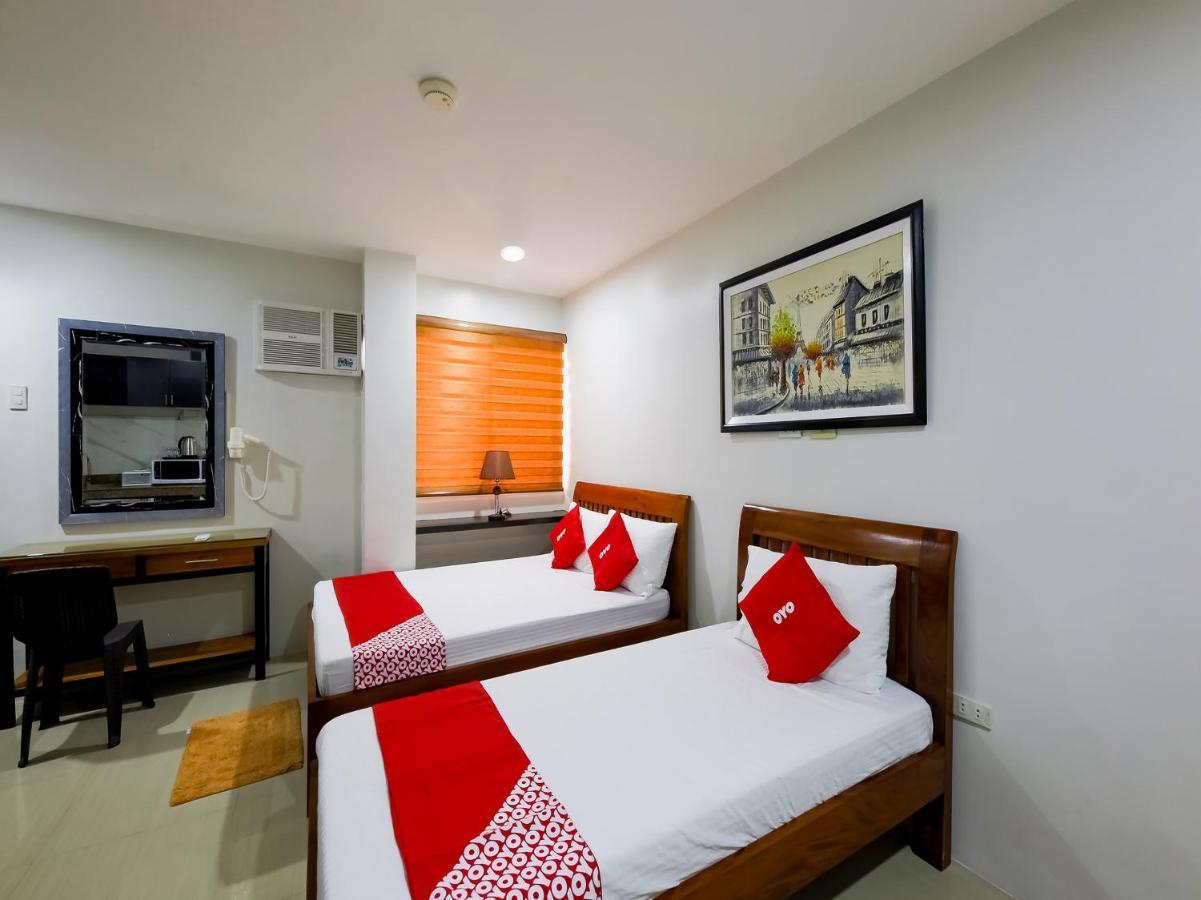 Doña Aurora Condotel Ciudad Quezon Exterior foto