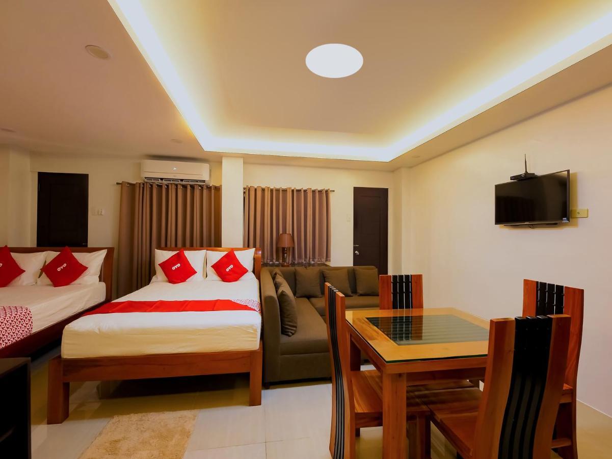 Doña Aurora Condotel Ciudad Quezon Exterior foto