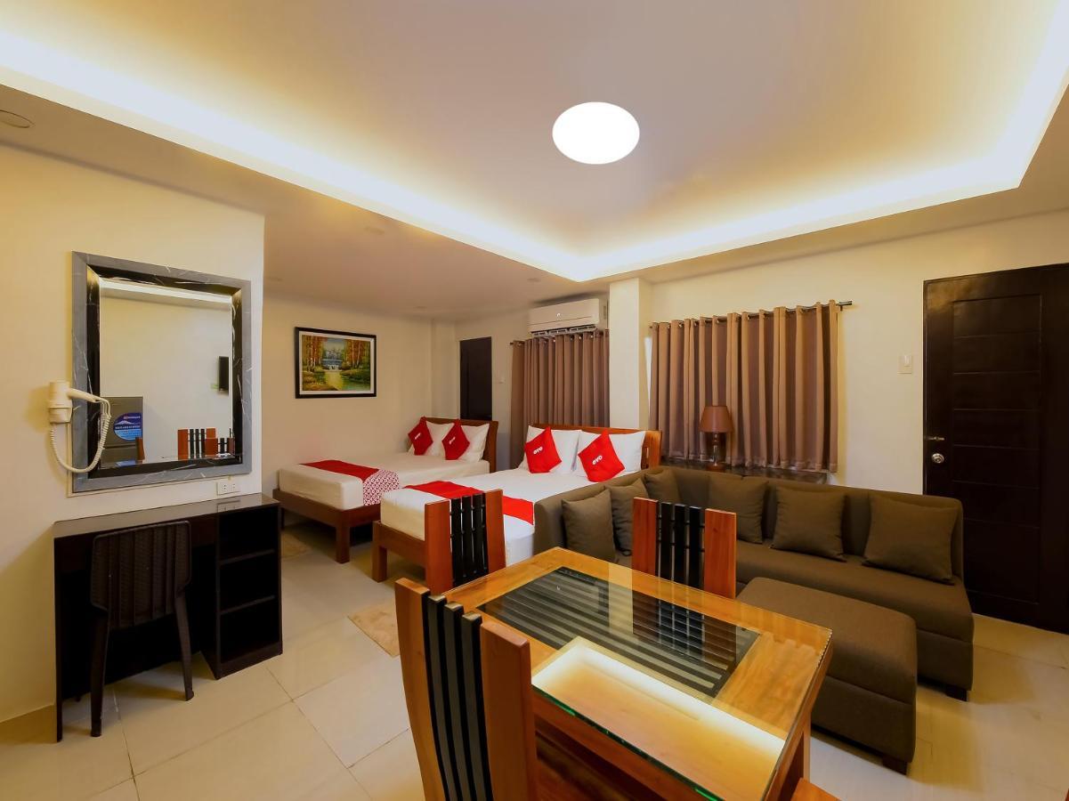Doña Aurora Condotel Ciudad Quezon Exterior foto