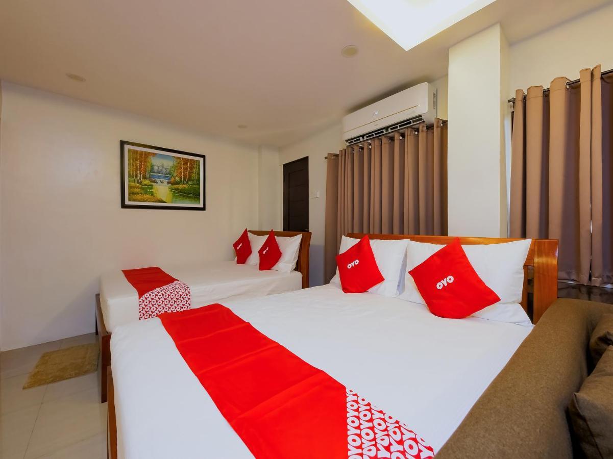 Doña Aurora Condotel Ciudad Quezon Exterior foto