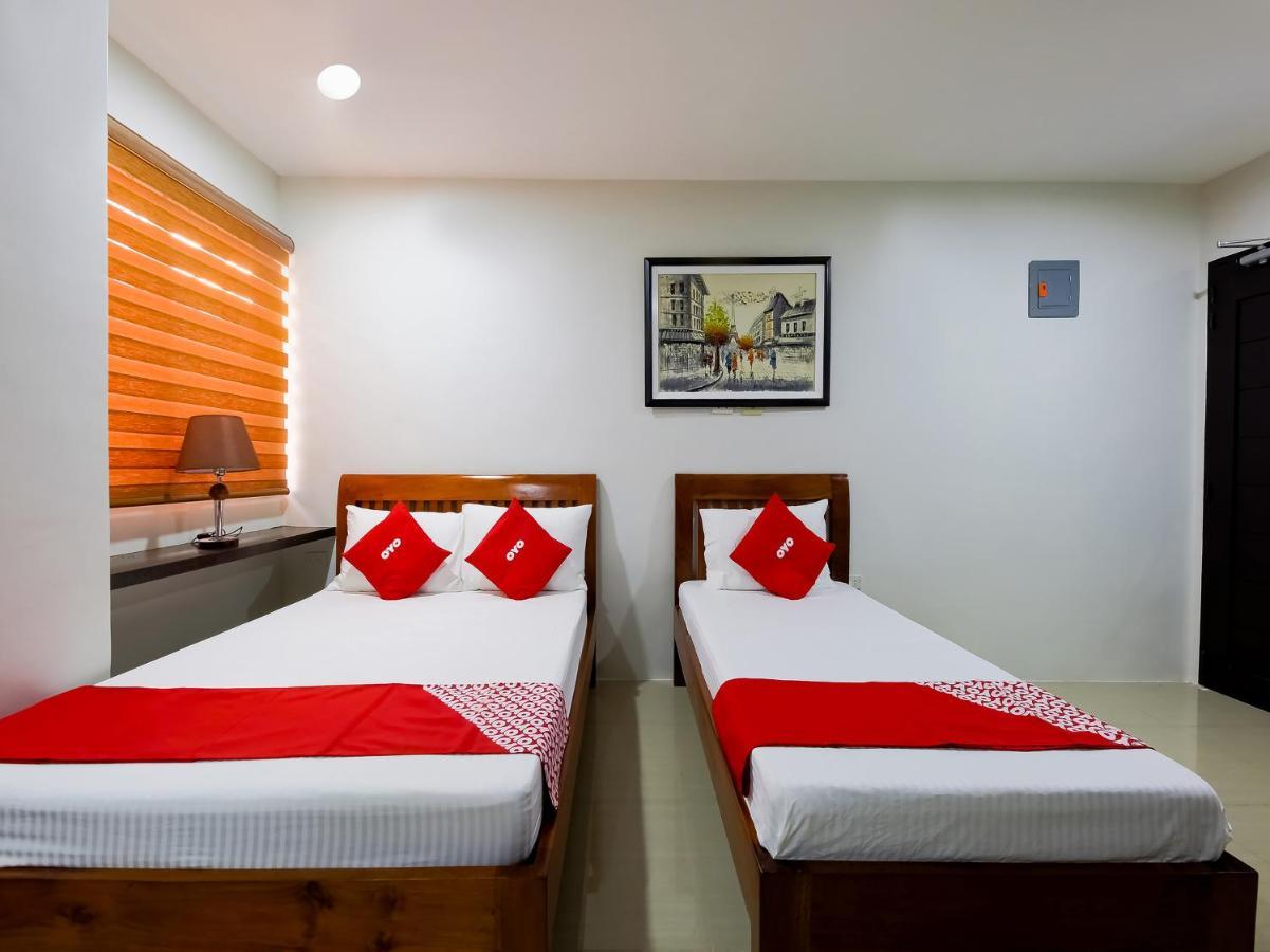 Doña Aurora Condotel Ciudad Quezon Exterior foto