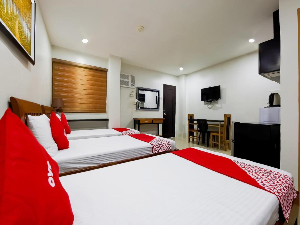 Doña Aurora Condotel Ciudad Quezon Exterior foto