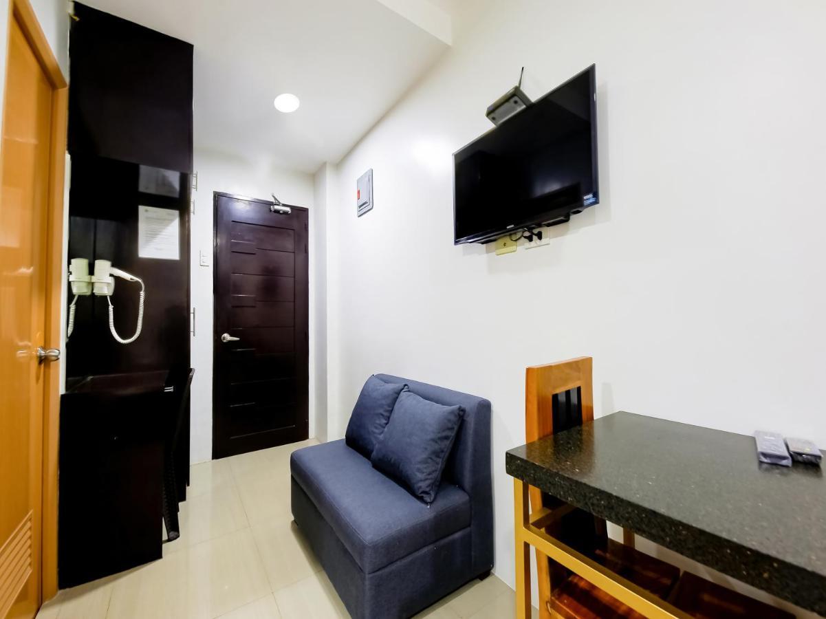 Doña Aurora Condotel Ciudad Quezon Exterior foto
