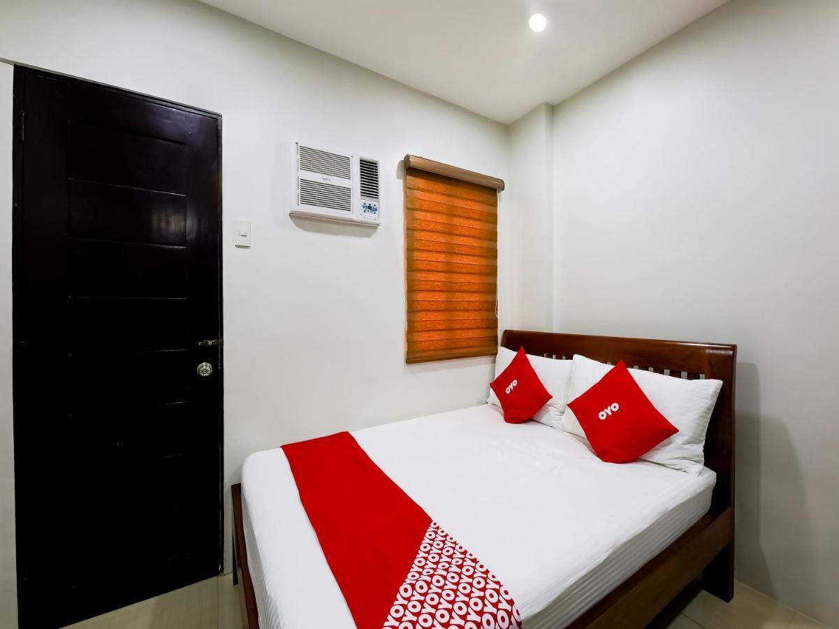 Doña Aurora Condotel Ciudad Quezon Exterior foto