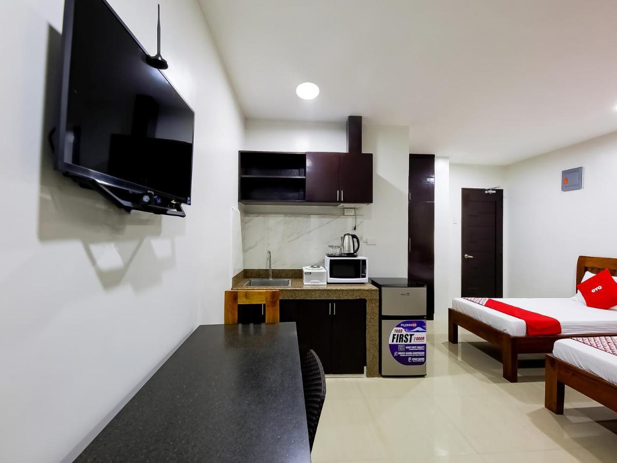 Doña Aurora Condotel Ciudad Quezon Exterior foto